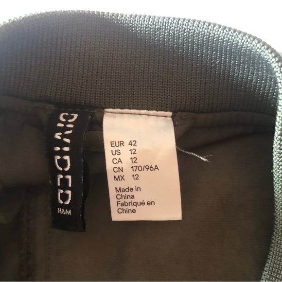 H&M light weight jacket - Picture 4 of 6